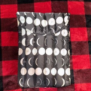 BAGGU Puffy Laptop Sleeve 16”